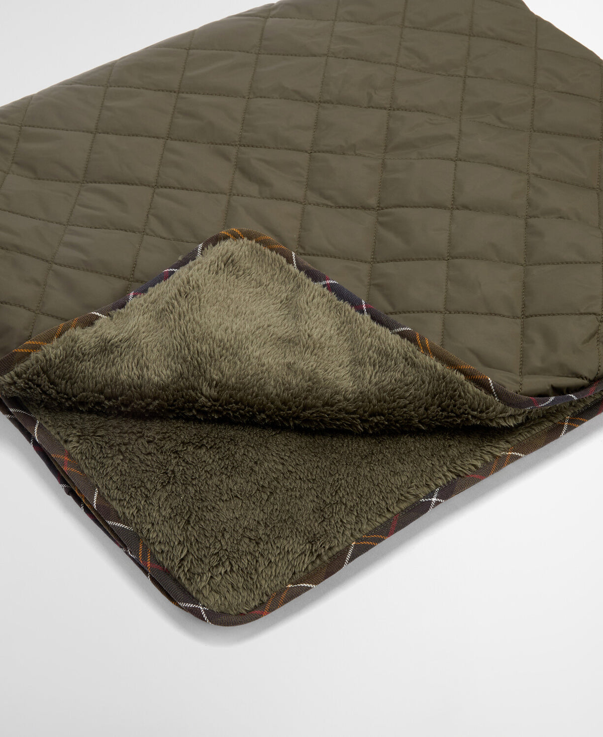 Barbour Dog Quilt and Fleece Blanket - Olive
