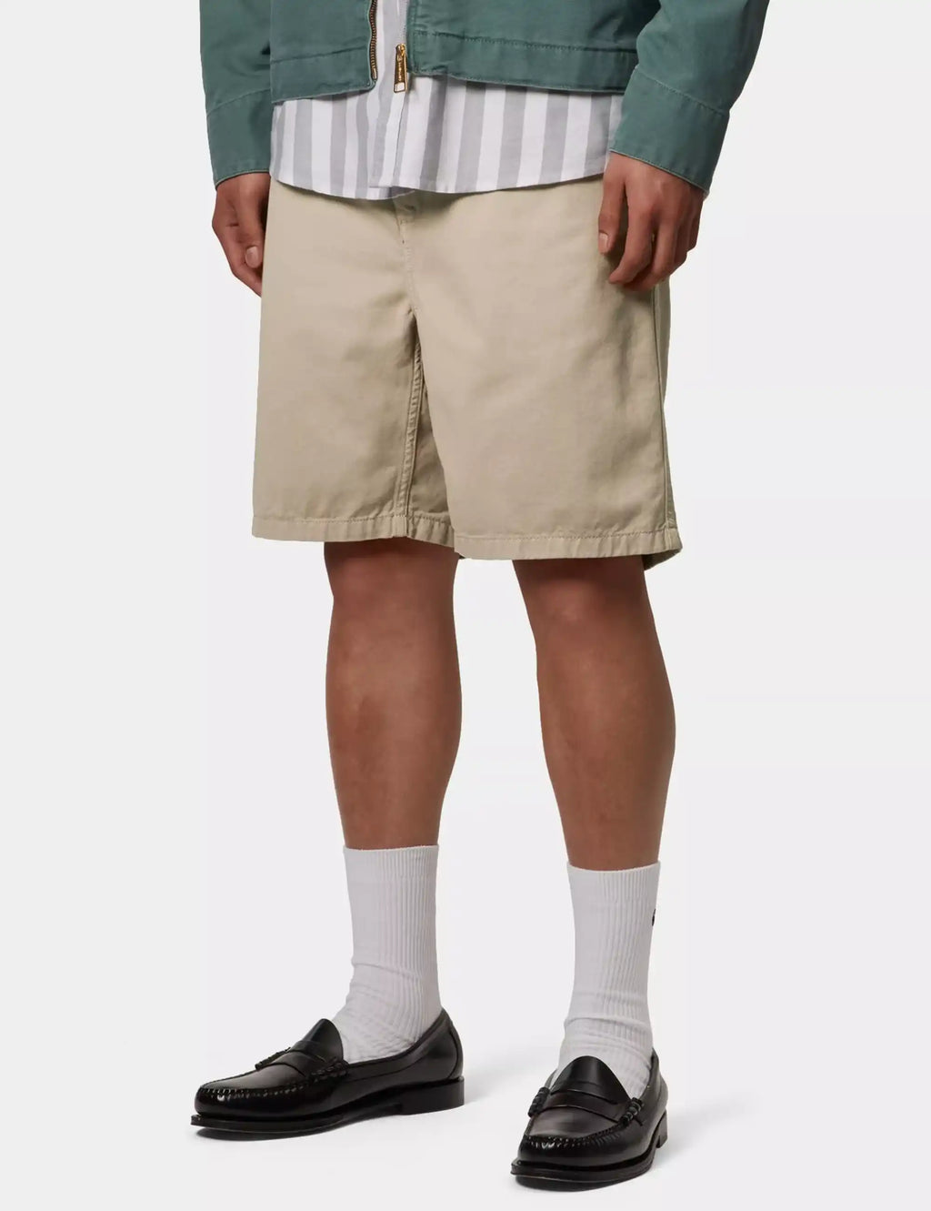Flint beige knee-length shorts with straight legs and visible front seams