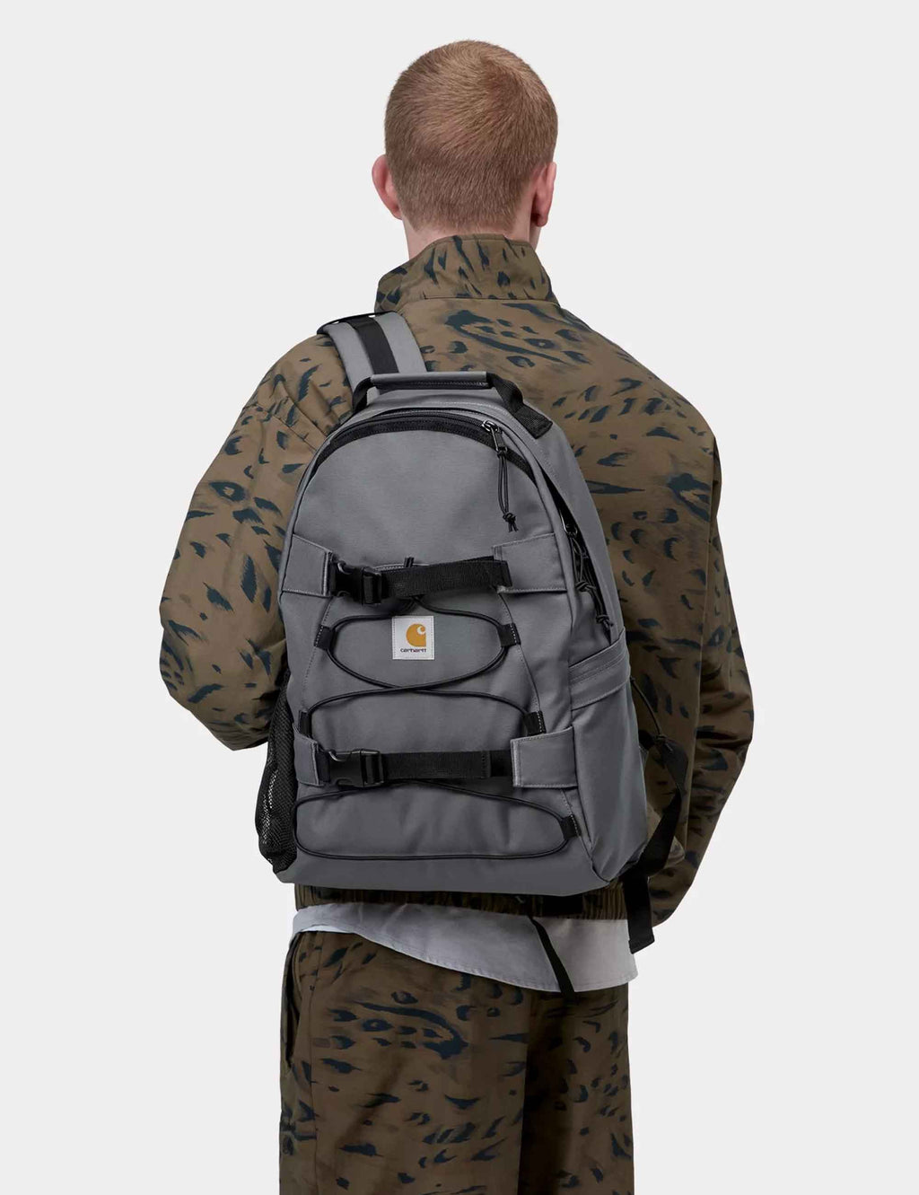 Kickflip 25L backpack, dark grey with padded straps and front zip pocket