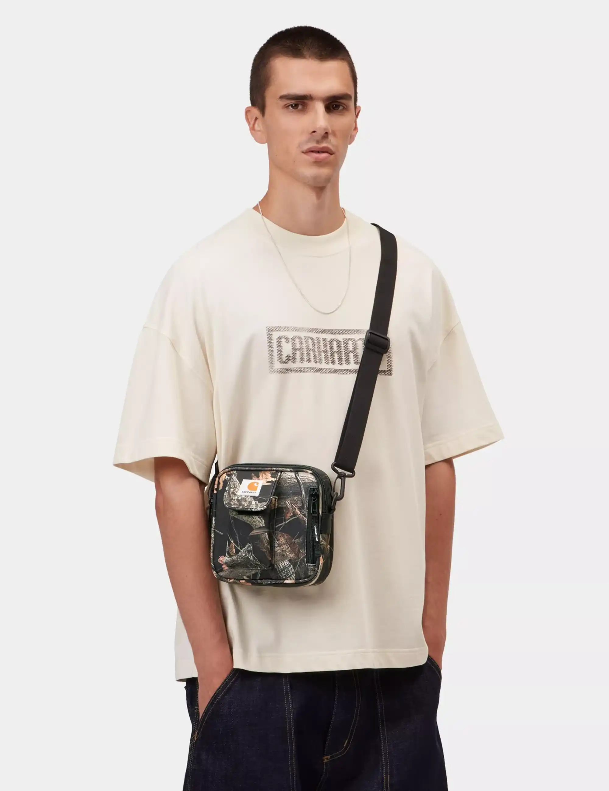 Carhartt WIP Essentials Small Bag, Small - Camo Feather Tree, Black