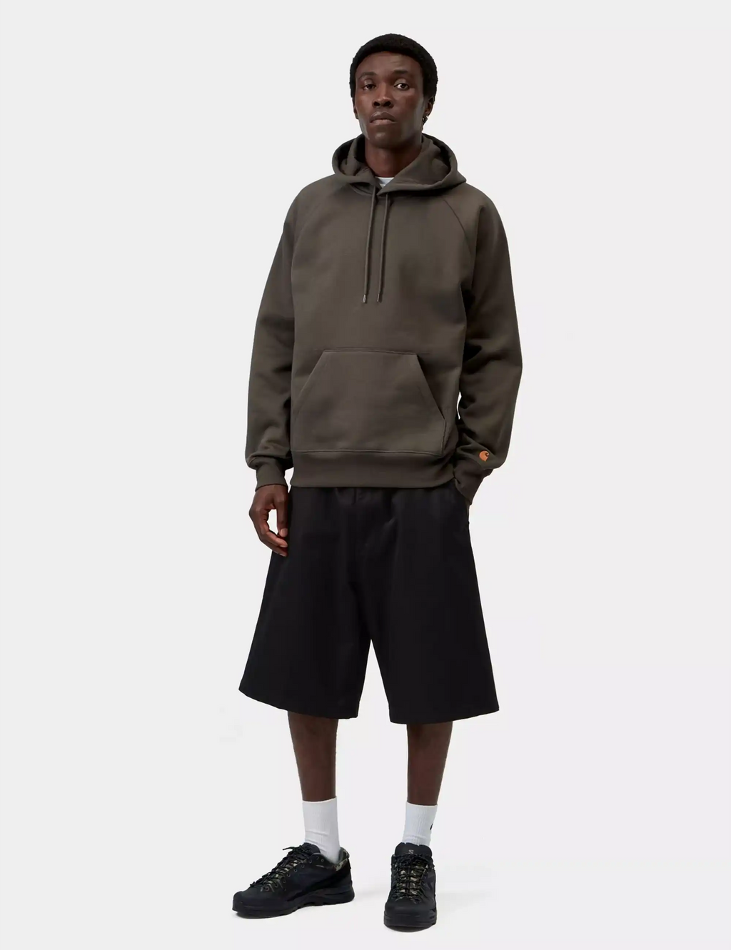 Carhartt WIP Chase Hooded Sweatshirt in Shungite/Gold — detail 4