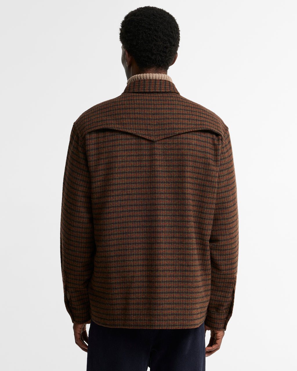 Barbour Hatfield OS Houndstooth Overshirt in Chestnut, back view showing the vented yoke