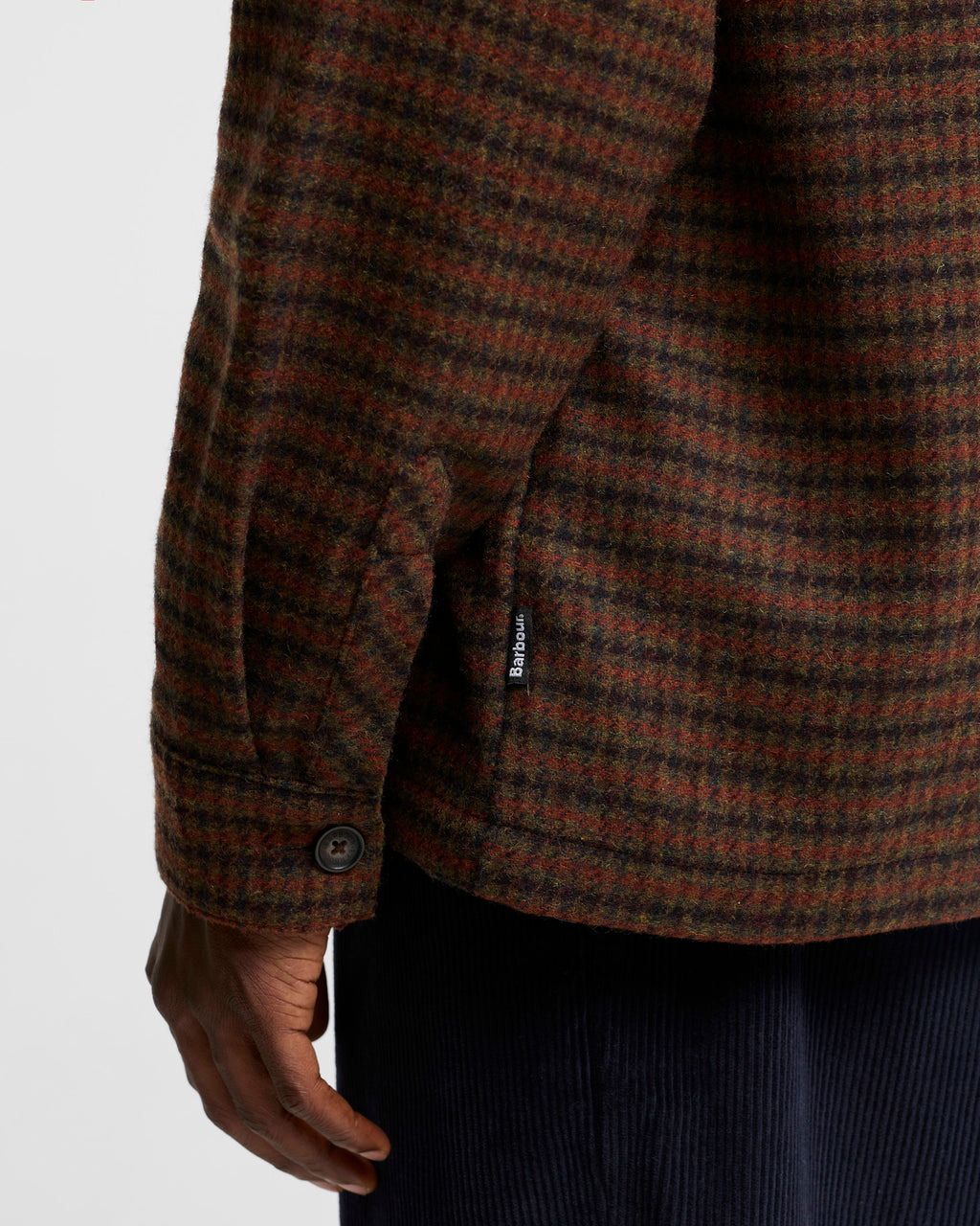 Barbour Hatfield OS Houndstooth Overshirt in Chestnut, pocket detail