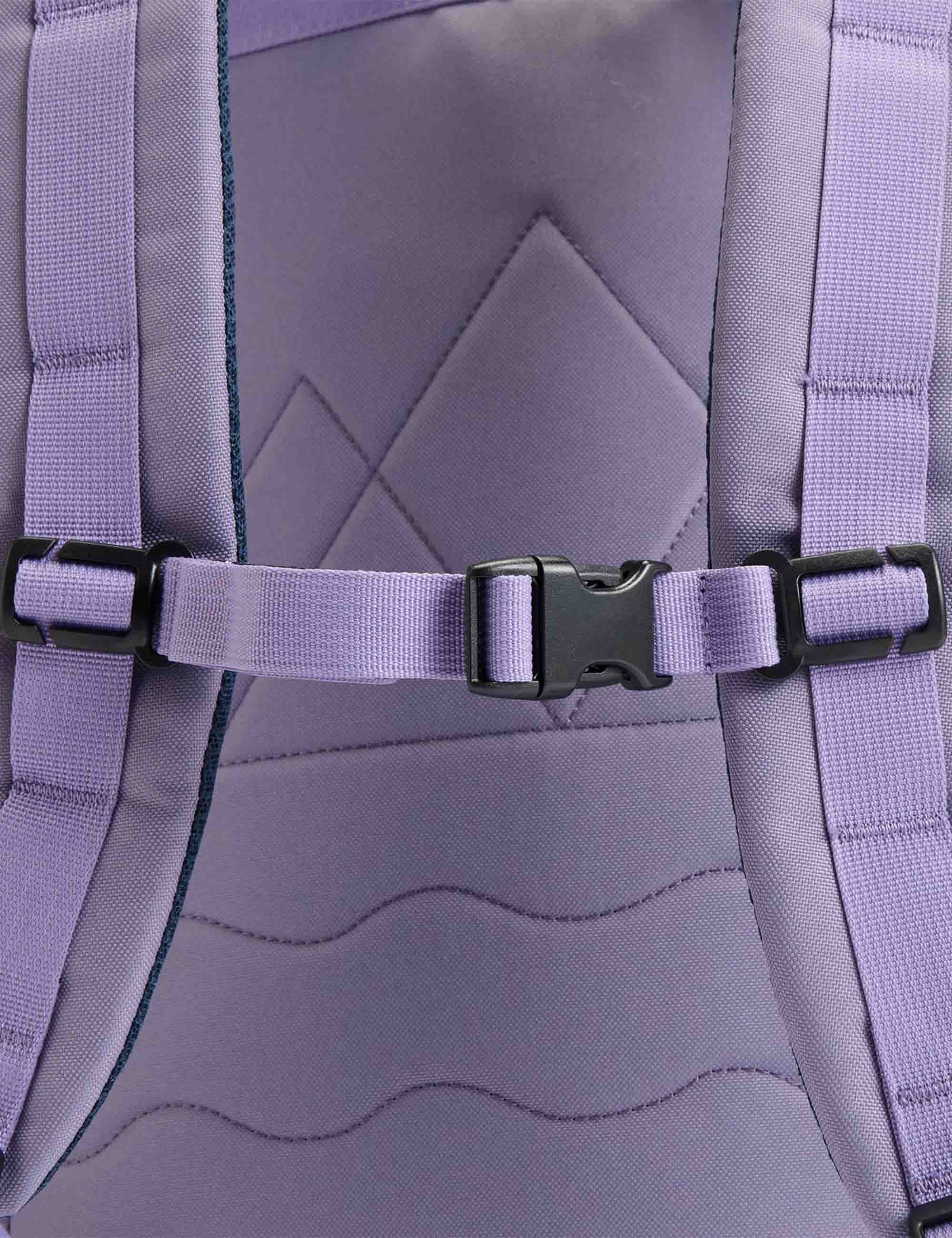 Passenger Boondocker Recycled 26L Backpack - Heather/Deep Purple