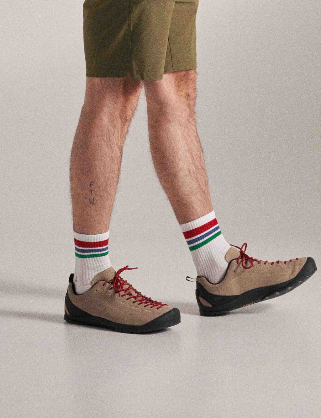 Midweight Crew Socks - White