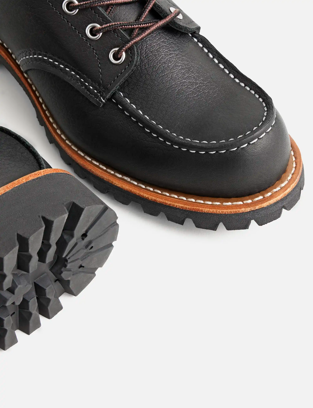 2949D Heritage Roughneck 6" Moc Toe Boot - Black Oil Slick Leather