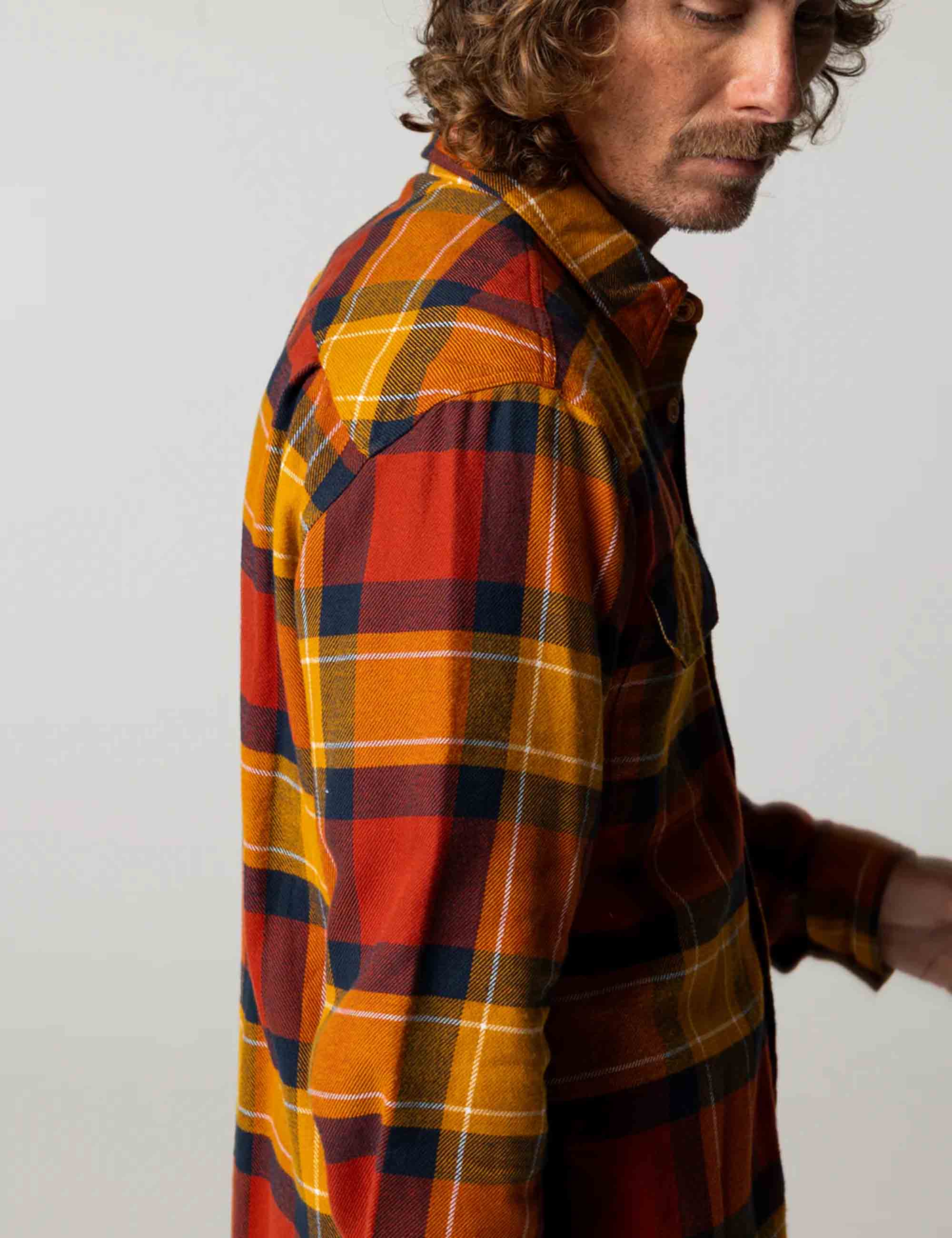 Finisterre Beardsmore Shirt - Terracotta Check