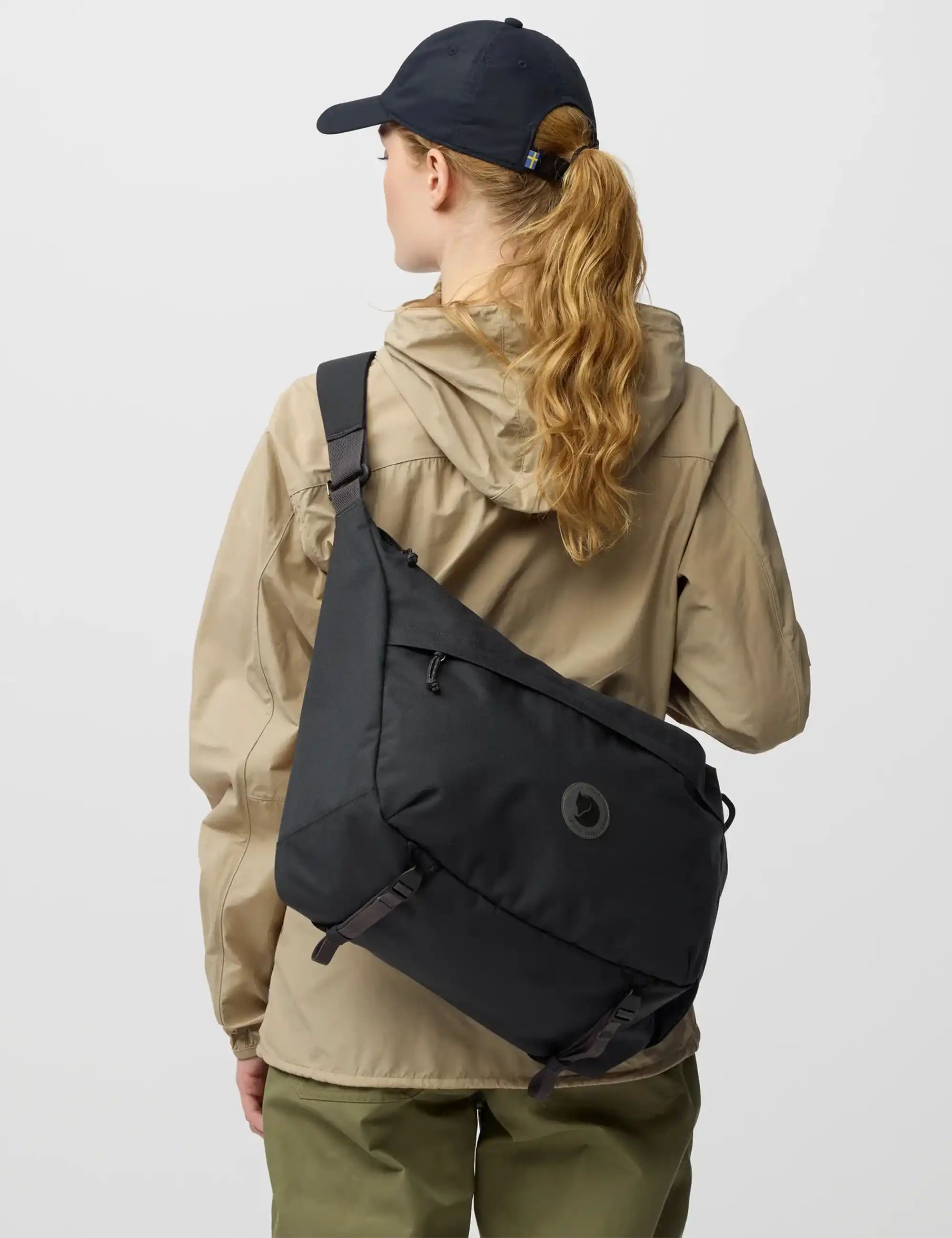 Fjallraven Farden Crossbody Bag 18L - Coal Black