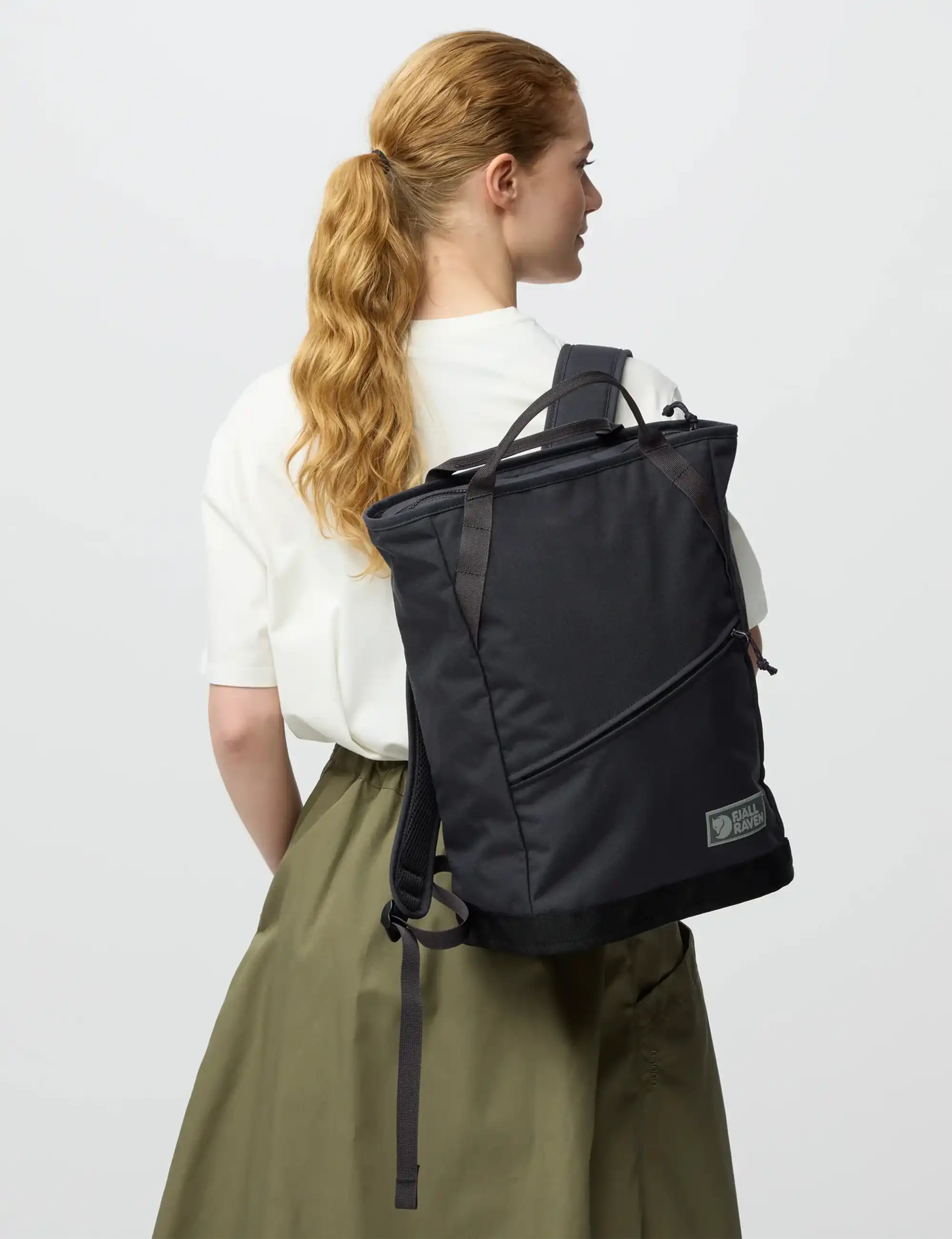 Fjallraven Vardag Totepack 22L - Coal Black